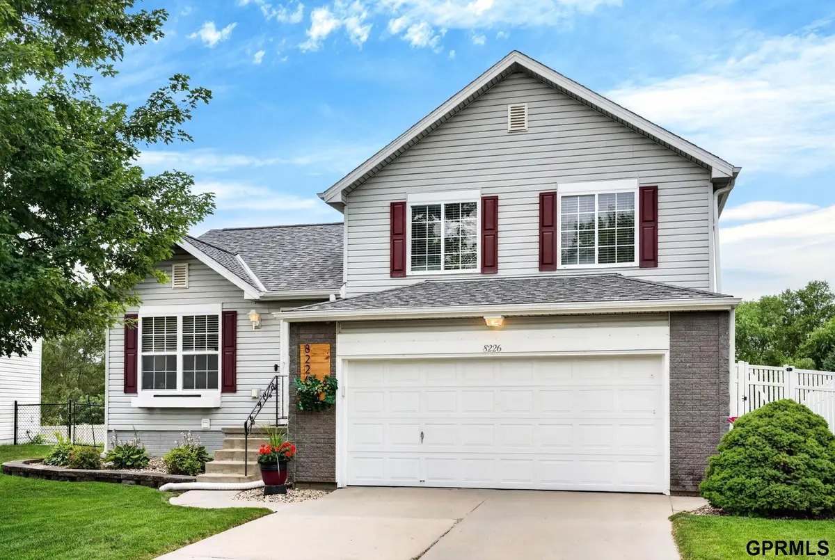 8226 N 154th Avenue, Bennington, NE 68007 - #1