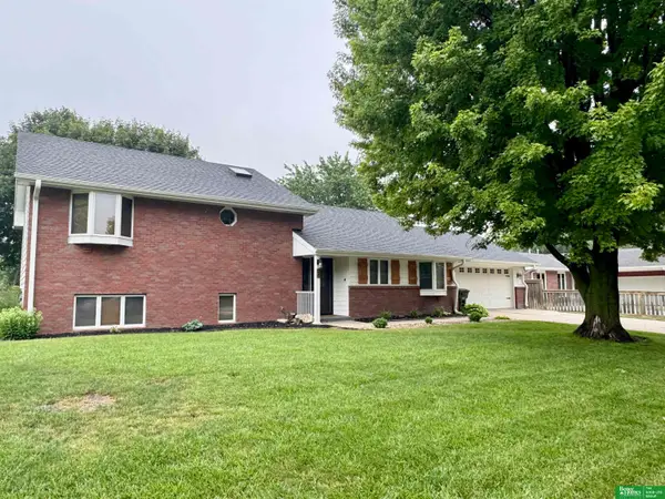 20 Eastridge Drive N, York, NE 68467