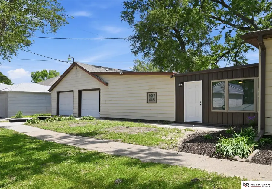 3140 4th Avenue, Council Bluffs, IA 51501 - #2