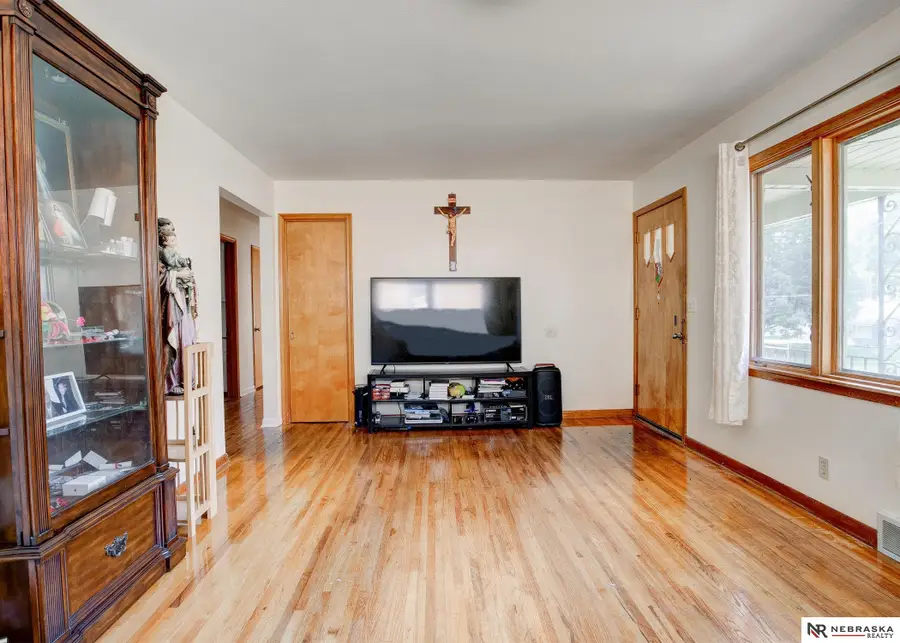 6759 Lafayette Avenue, Omaha, NE 68132 - #2