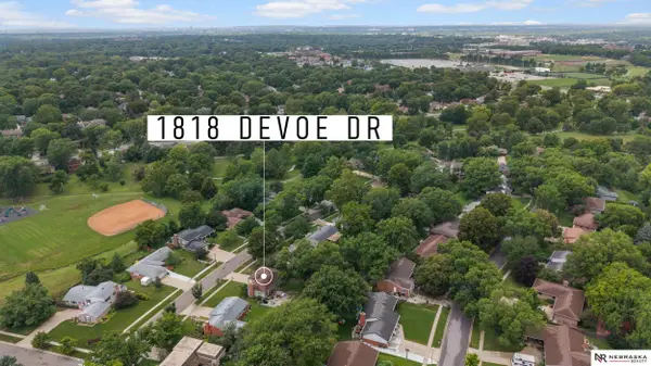 1818 Devoe Drive, Lincoln, NE 68506