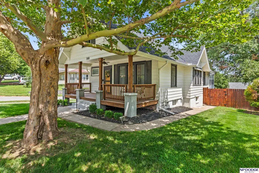 2501 Hanscom Boulevard Boulevard, Omaha, NE 68105 - #2