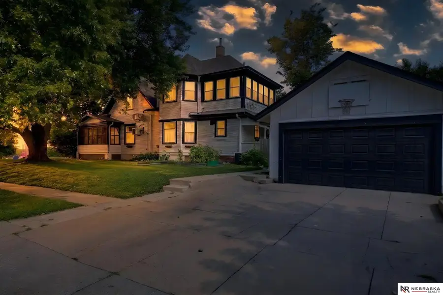 3721 S 25th Street, Omaha, NE 68107 - #2