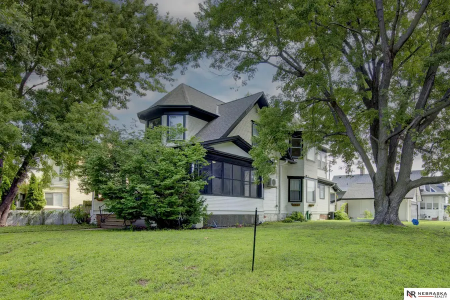 3721 S 25th Street, Omaha, NE 68107 - #3