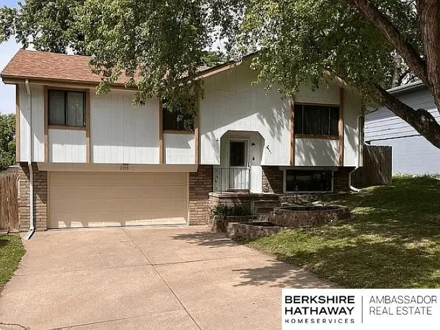 2308 Brighton Drive, Bellevue, NE 68123 - #2