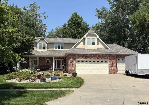 4430 Ash Hollow Court, Lincoln, NE 68516