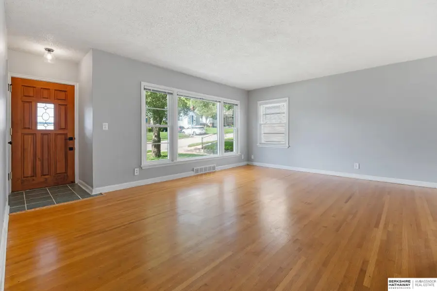 6335 William Street, Omaha, NE 68106 - #3