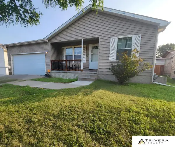 2200 SW Paul Whitehead Lane, Lincoln, NE 68522