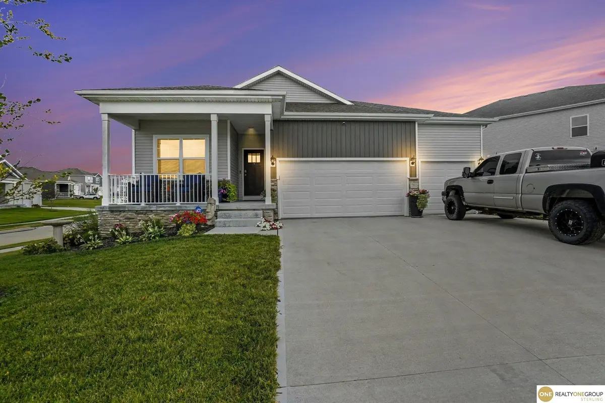 17511 Virginia Street, Omaha, NE 68136 - #1