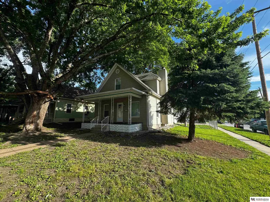 2298 Sheldon Street, Lincoln, NE 68503 - #2