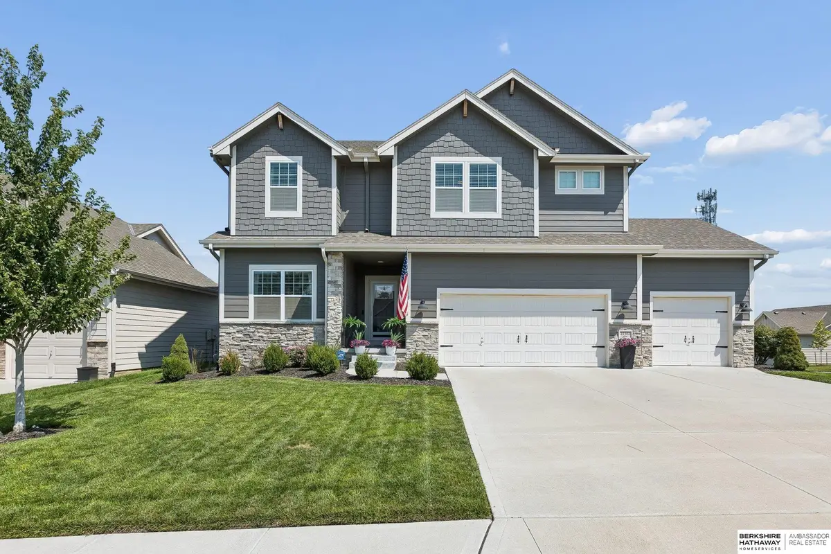21302 G Street, Elkhorn, NE 68022 - #1