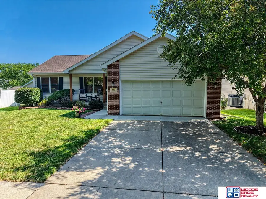 530 W Carrine Drive, Lincoln, NE 68521 - #2
