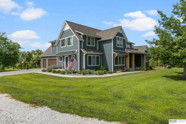 13411 W Holdrege Street, Lincoln, NE 68528