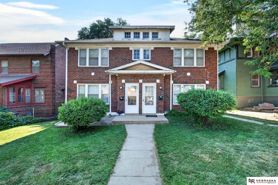 122 N 38th Street, Omaha, NE 68131 - #2