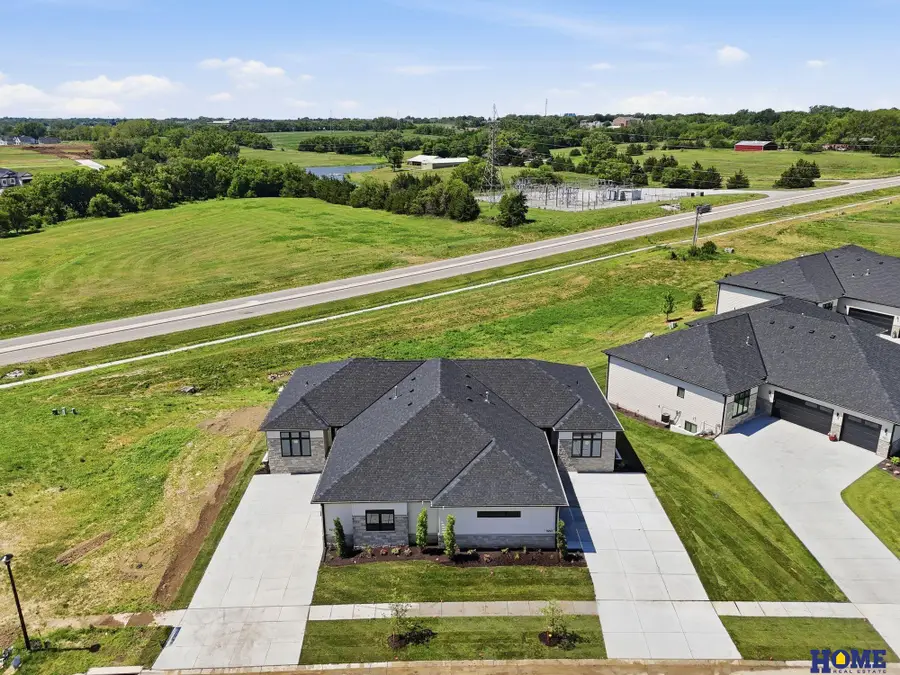 9215 Triana Lane, Lincoln, NE 68520 - #2