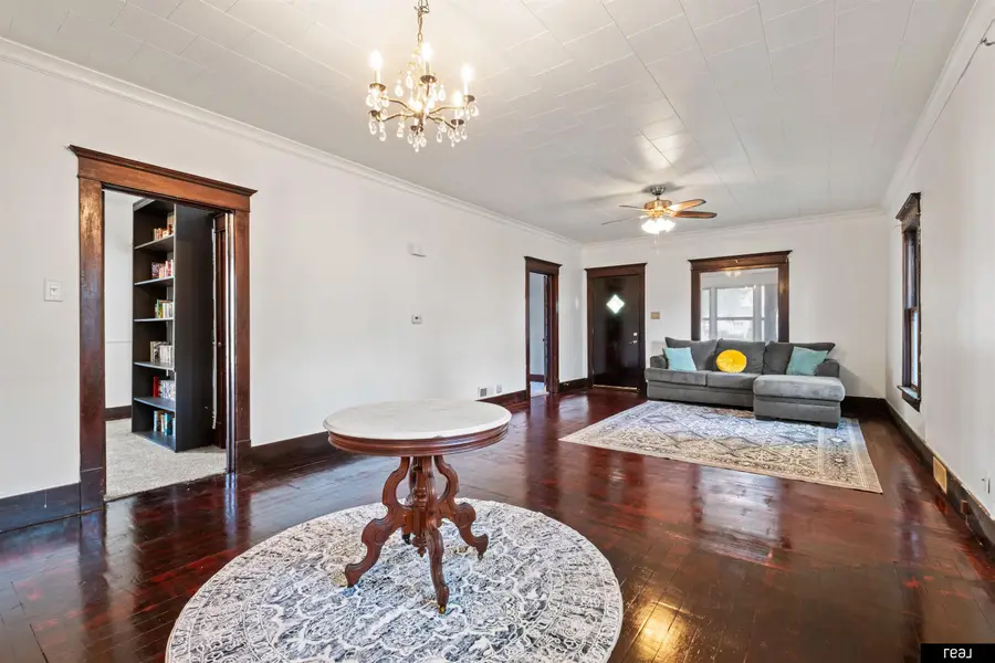 1815 Avenue E, Council Bluffs, IA 51501 - #3