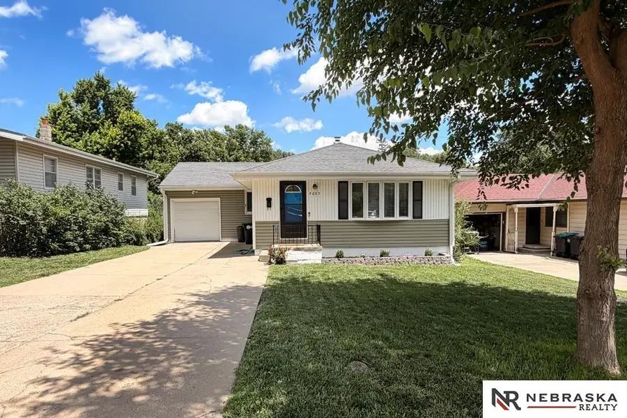 4605 N 55th Street, Omaha, NE 68104 - #3