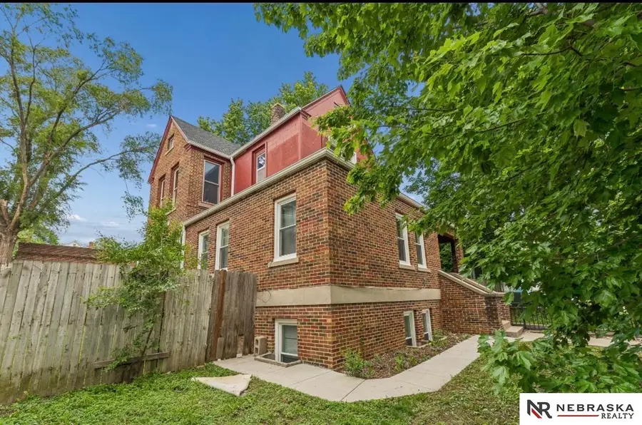 1310 S 31st Street, Omaha, NE 68105 - #3