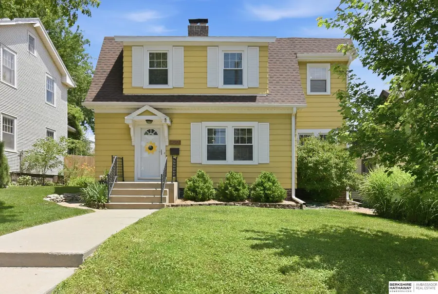 827 S 55th Street, Omaha, NE 68106 - #2