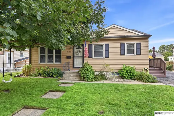 905 Hopkins Drive, Bellevue, NE 68005