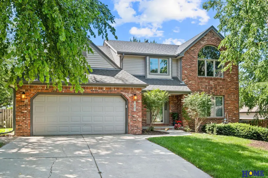 7437 Grand Oaks Drive, Lincoln, NE 68516 - #2