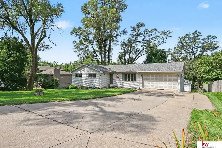 5704 N 82 Street, Omaha, NE 68134 - #3