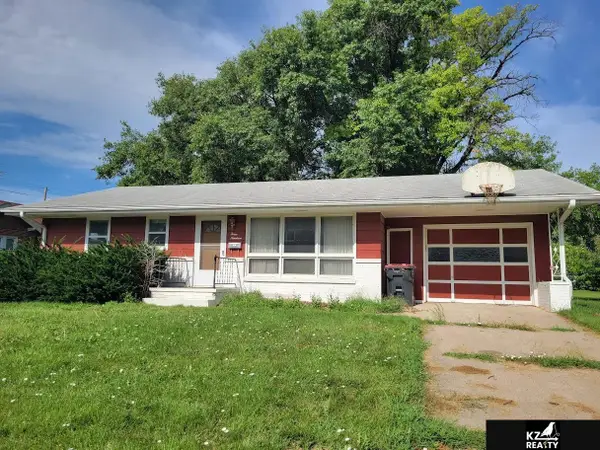 319 S 23rd Street, Beatrice, NE 68310