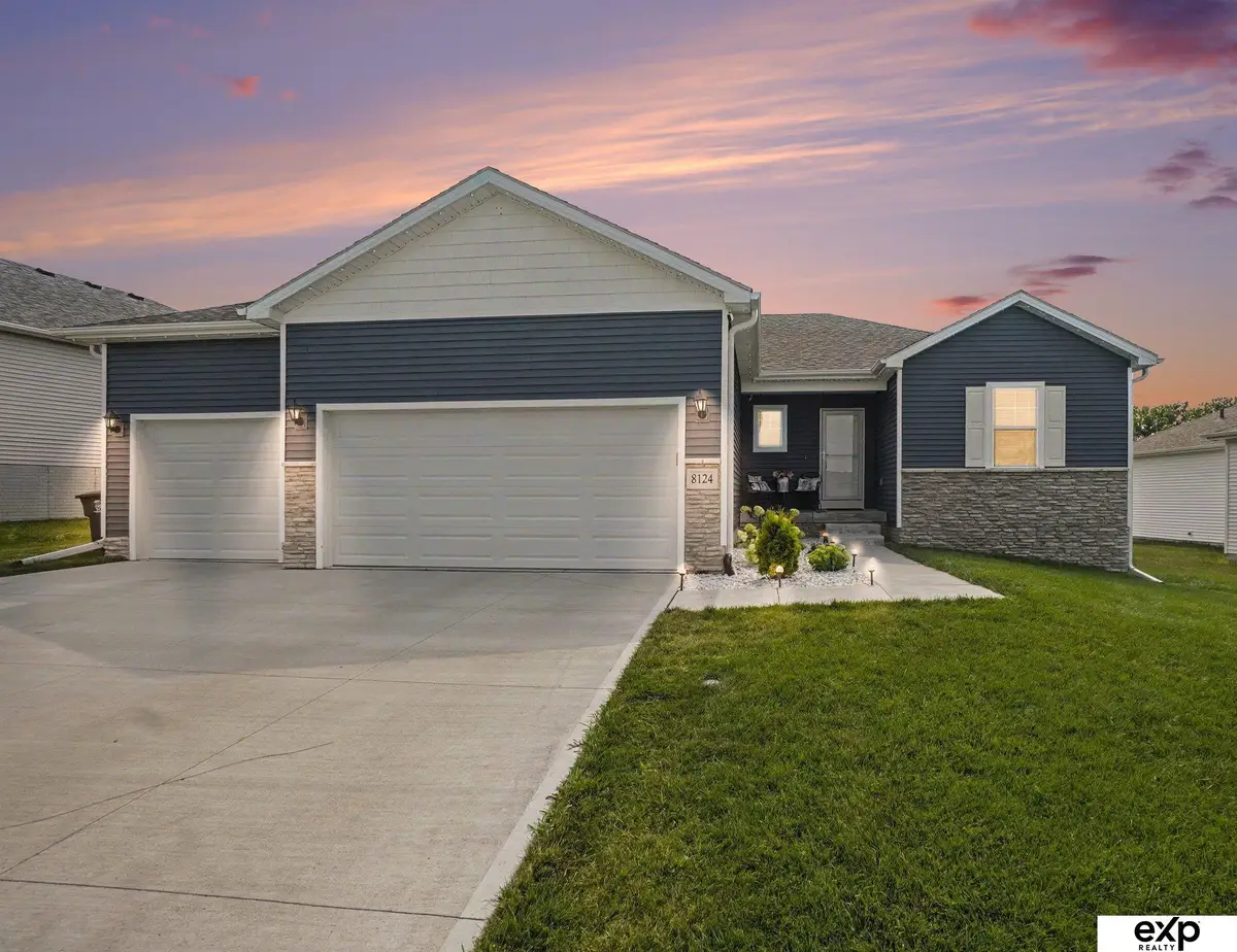 8124 N 170 Street, Bennington, NE 68007 - #1