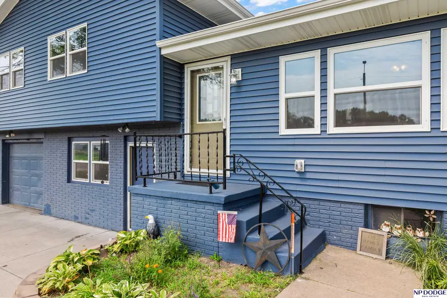 506 N Front Street, Waterloo, NE 68069 - #3