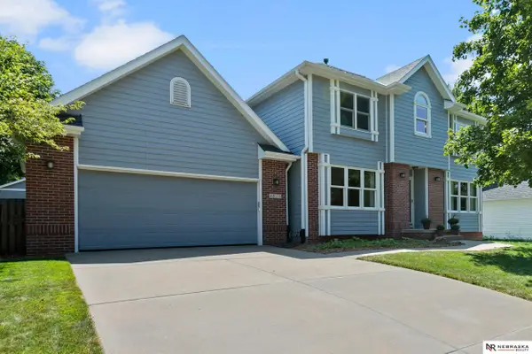 4815 Fir Hollow Lane, Lincoln, NE 68516