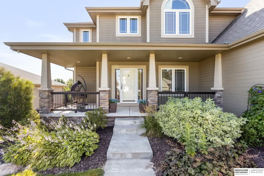 6829 Park Crest Drive, Papillion, NE 68133 - #3