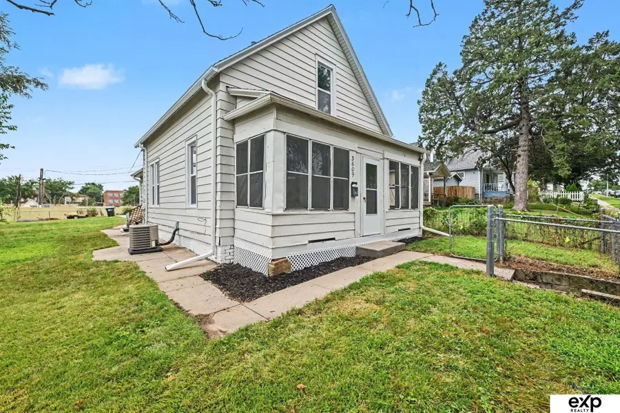 3609 V Street, Omaha, NE 68107 - #2