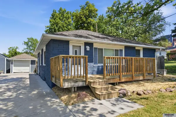 4710 Sumner Street, Lincoln, NE 68506