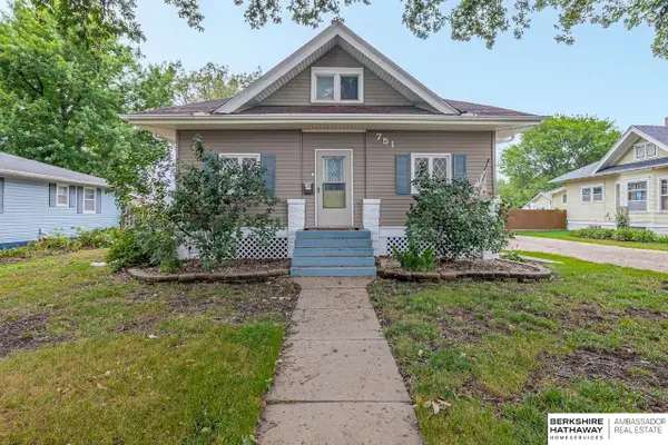 751 N 8th Street, David City, NE 68632