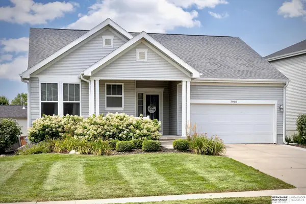 7906 N 152nd Street, Bennington, NE 68007