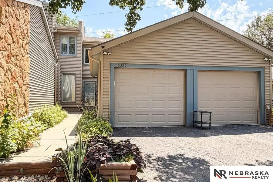 15359 Mason Plaza, Omaha, NE 68154 - #2