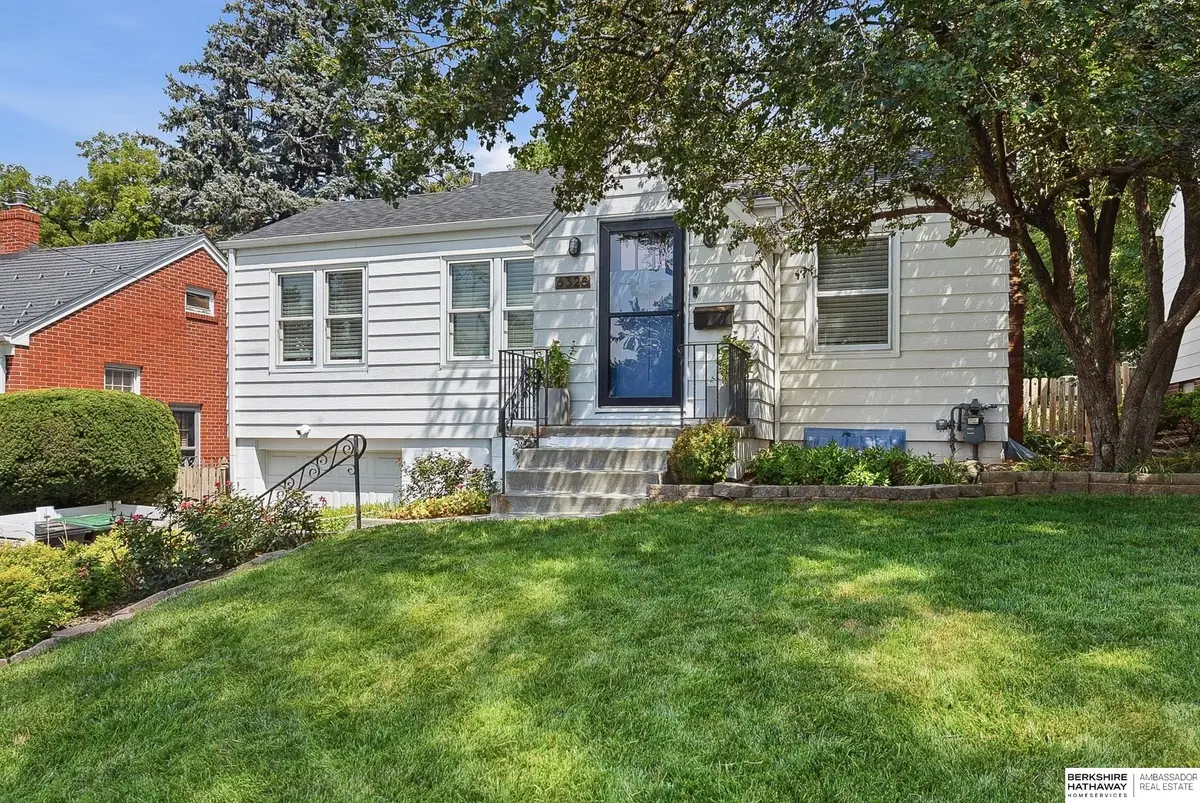 6328 William Street, Omaha, NE 68106 - #1