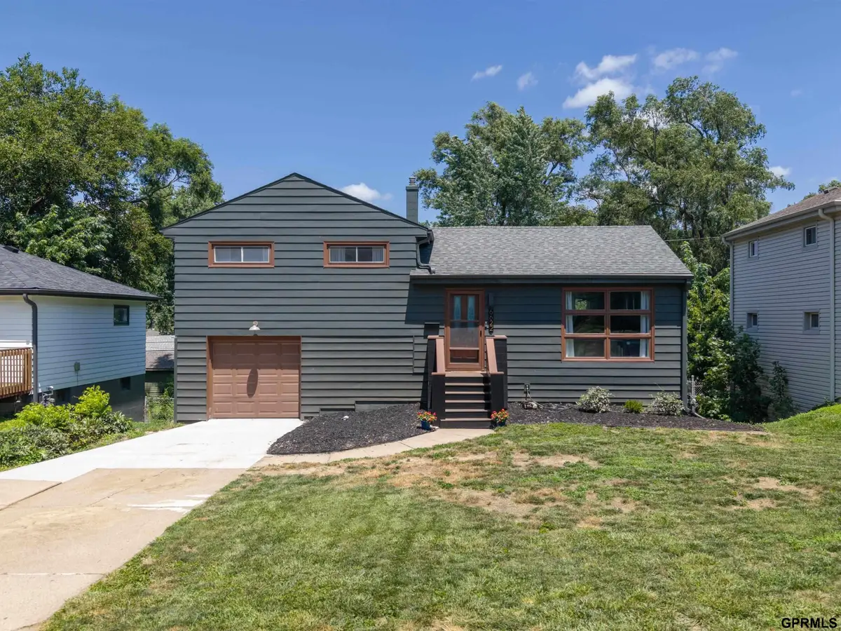 6622 Lafayette Avenue, Omaha, NE 68132 - #1