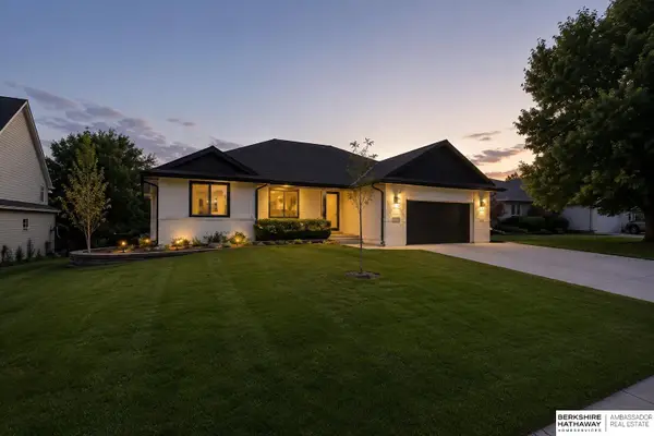 15821 N 2 Street, Bennington, NE 68007
