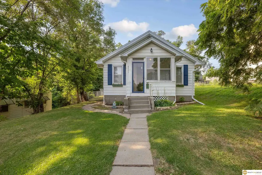 6771 Bedford Avenue, Omaha, NE 68104 - #2