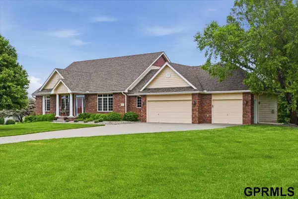 17933 Bent Tree Ridge Ridge, Council Bluffs, IA 51503