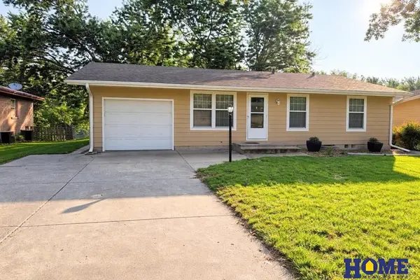 8130 N Hazelwood Drive, Lincoln, NE 68510