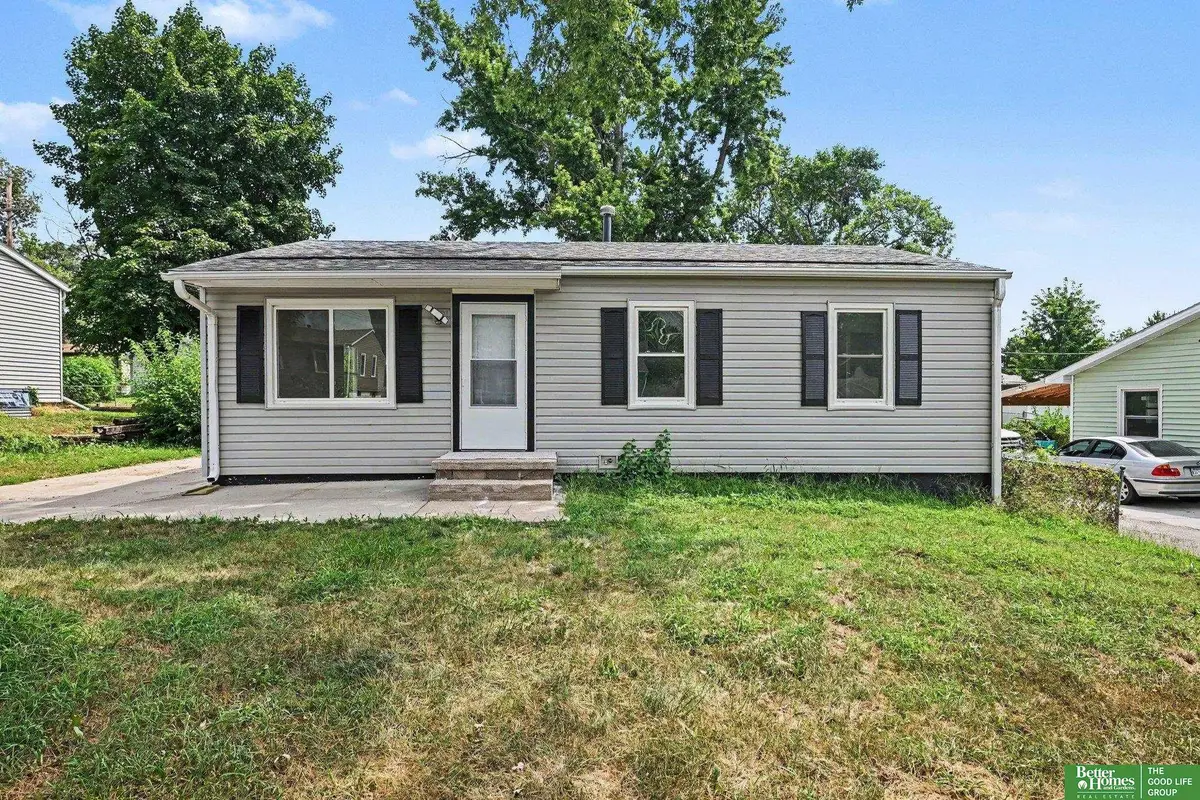 7625 S 40th Street, Bellevue, NE 68147 - #1