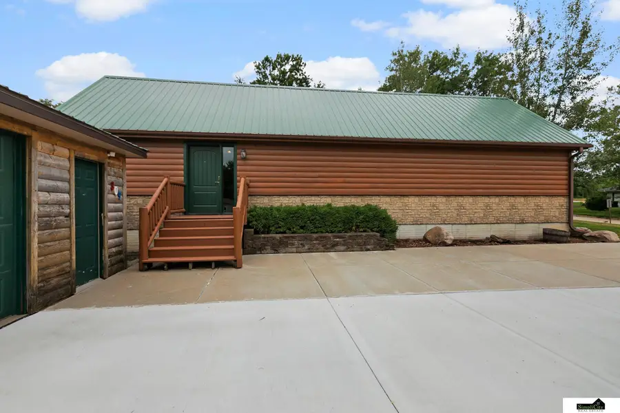309 E D Street, Elmwood, NE 68349 - #3