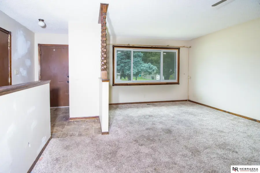 7200 Eagle Drive, Lincoln, NE 68507 - #2