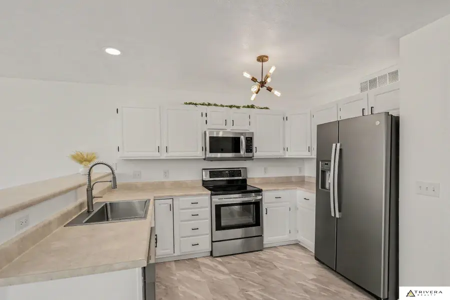 5707 NW 14th Street, Lincoln, NE 68521 - #3