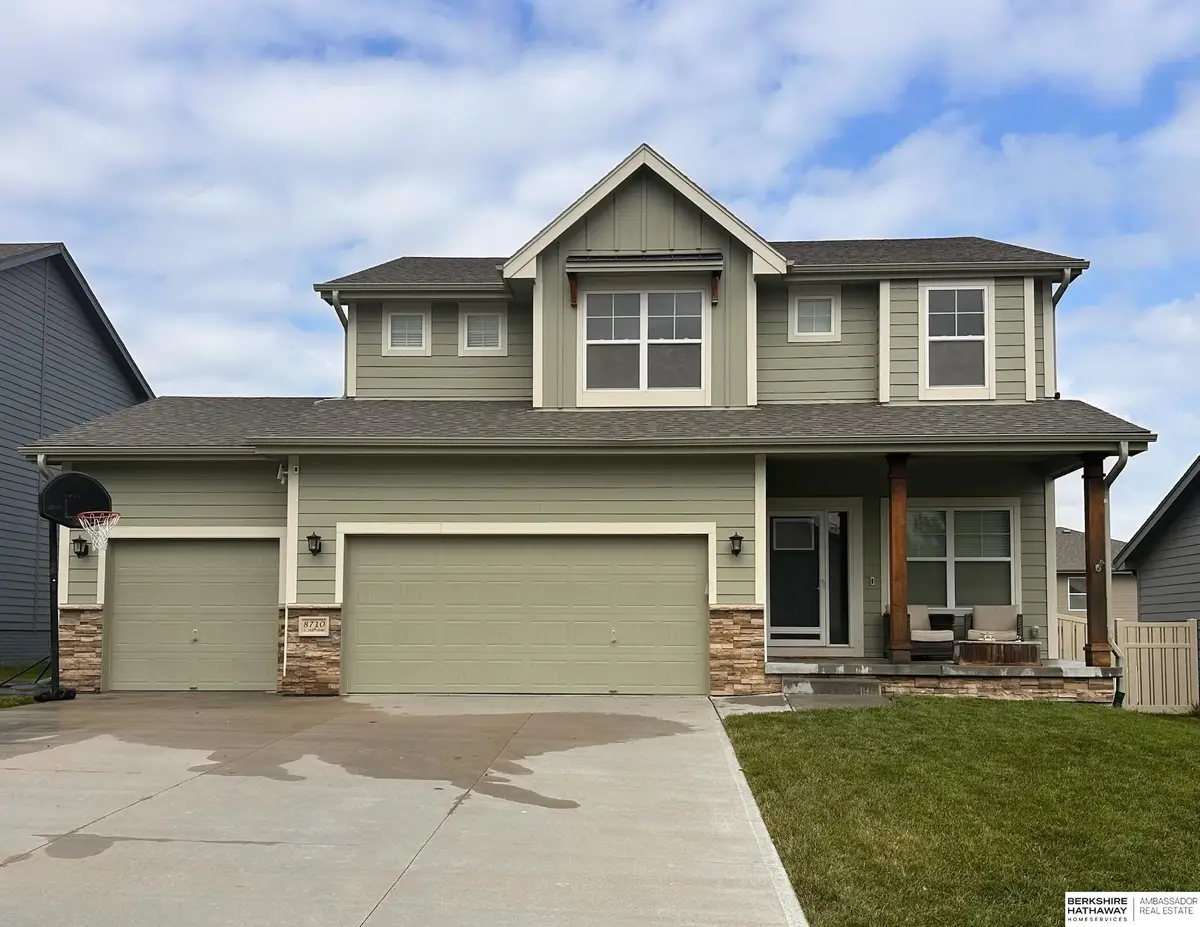 8710 S 168th Avenue, Omaha, NE 68136 - #1