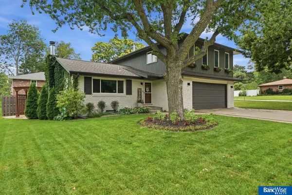 2040 S 77th Street, Lincoln, NE 68506