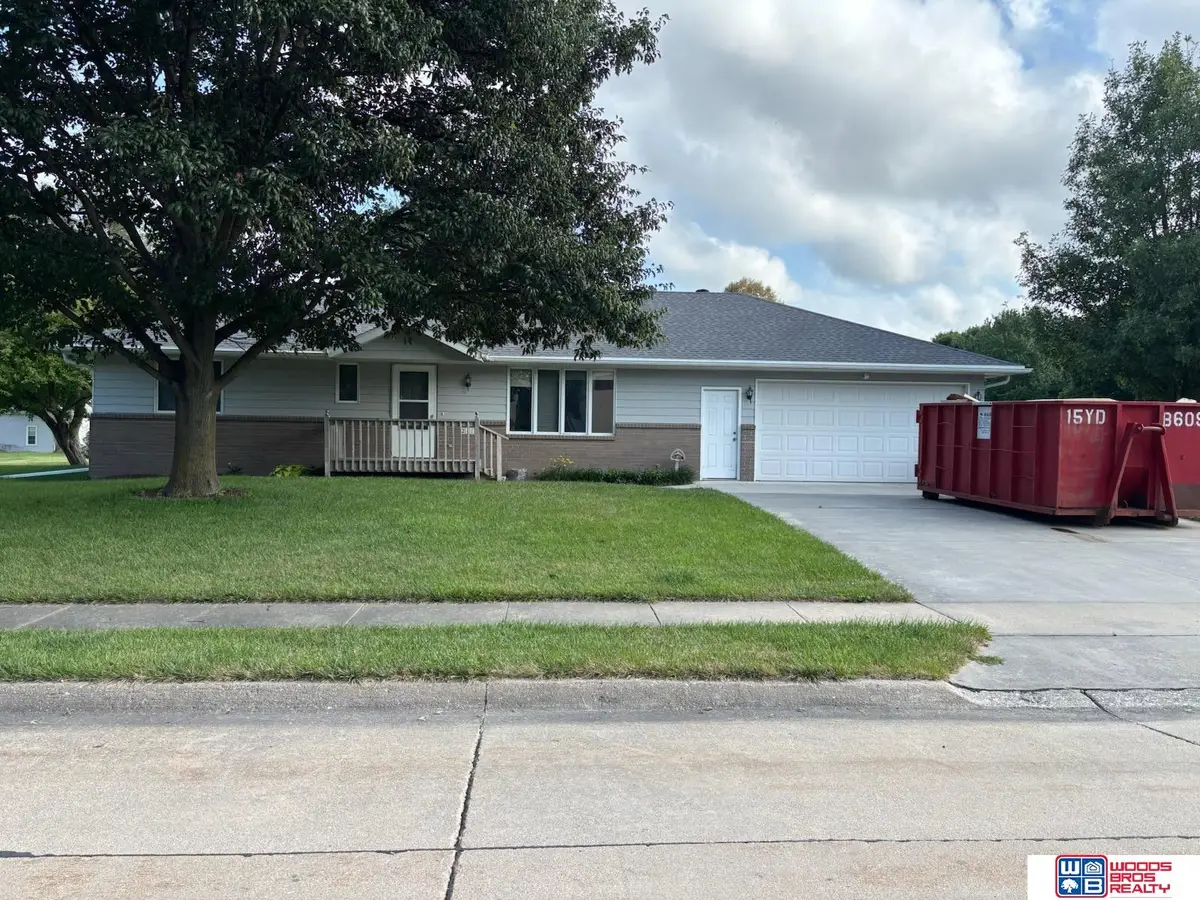 211 Russell Avenue, Beatrice, NE 68310 - #1