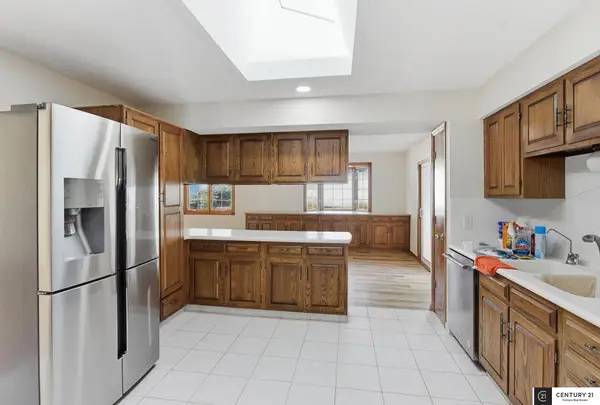 408 Kountze Memorial Drive, Bellevue, NE 68005